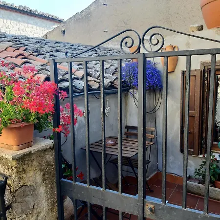 La Casa del Pittore di Petralia-3